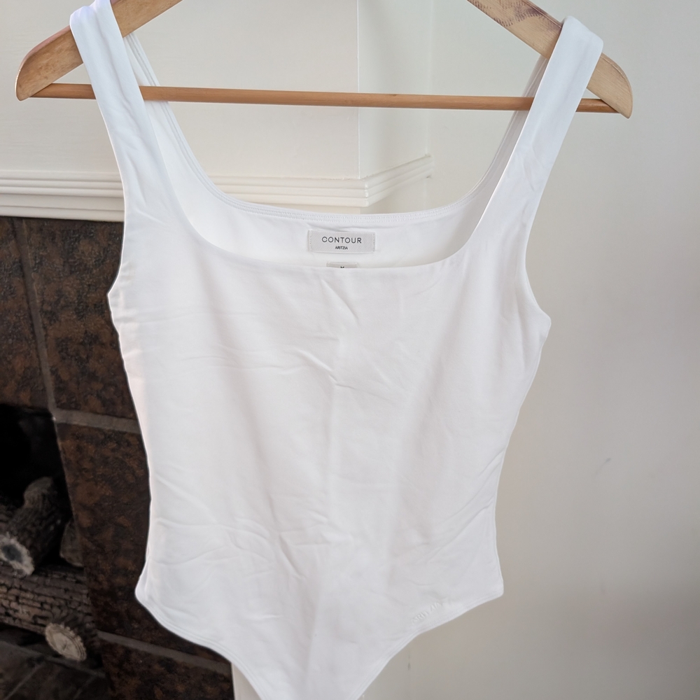 Aritzia White Contour Top
